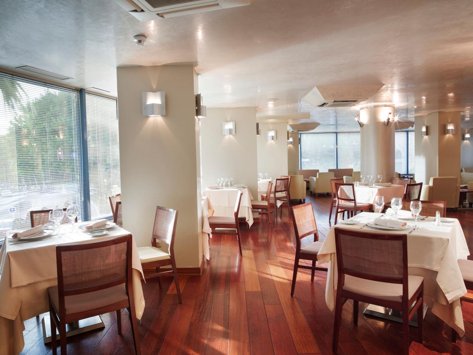 Hotel Ms Maestranza Malaga Restaurant photo